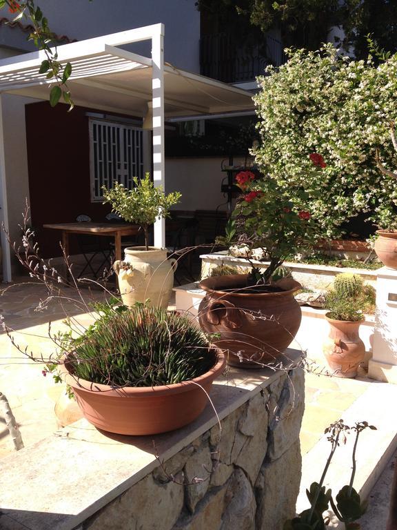 Il Giardino Dei Limoni Bed & Breakfast Aci Castello Exterior photo