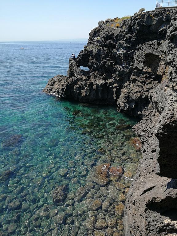 Il Giardino Dei Limoni Bed & Breakfast Aci Castello Exterior photo
